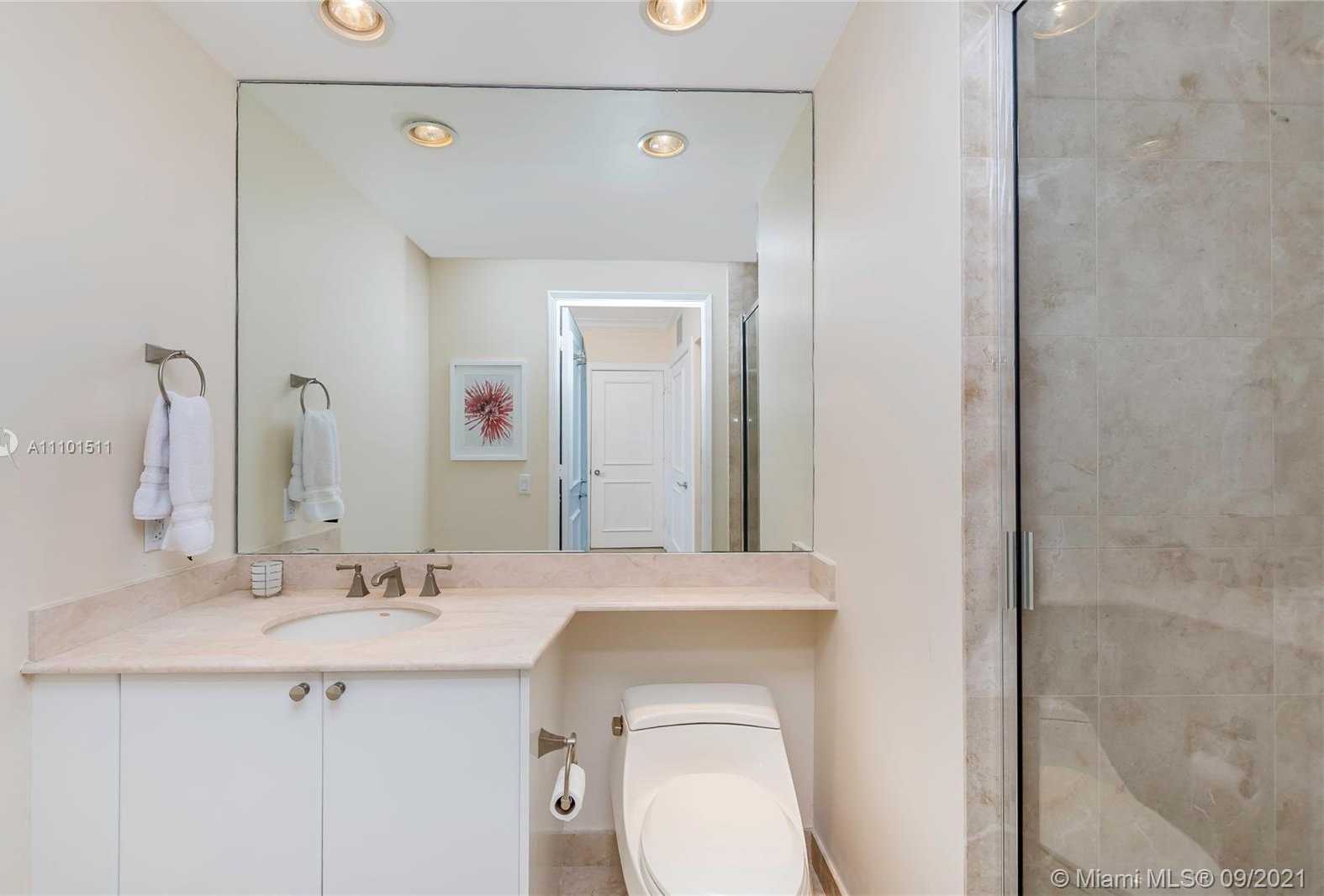 Small Image of 785 CRANDON BL #603, Key Biscayne Number 16