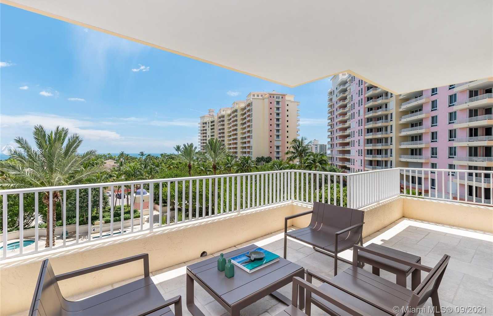Small Image of 785 CRANDON BL #603, Key Biscayne Number 23