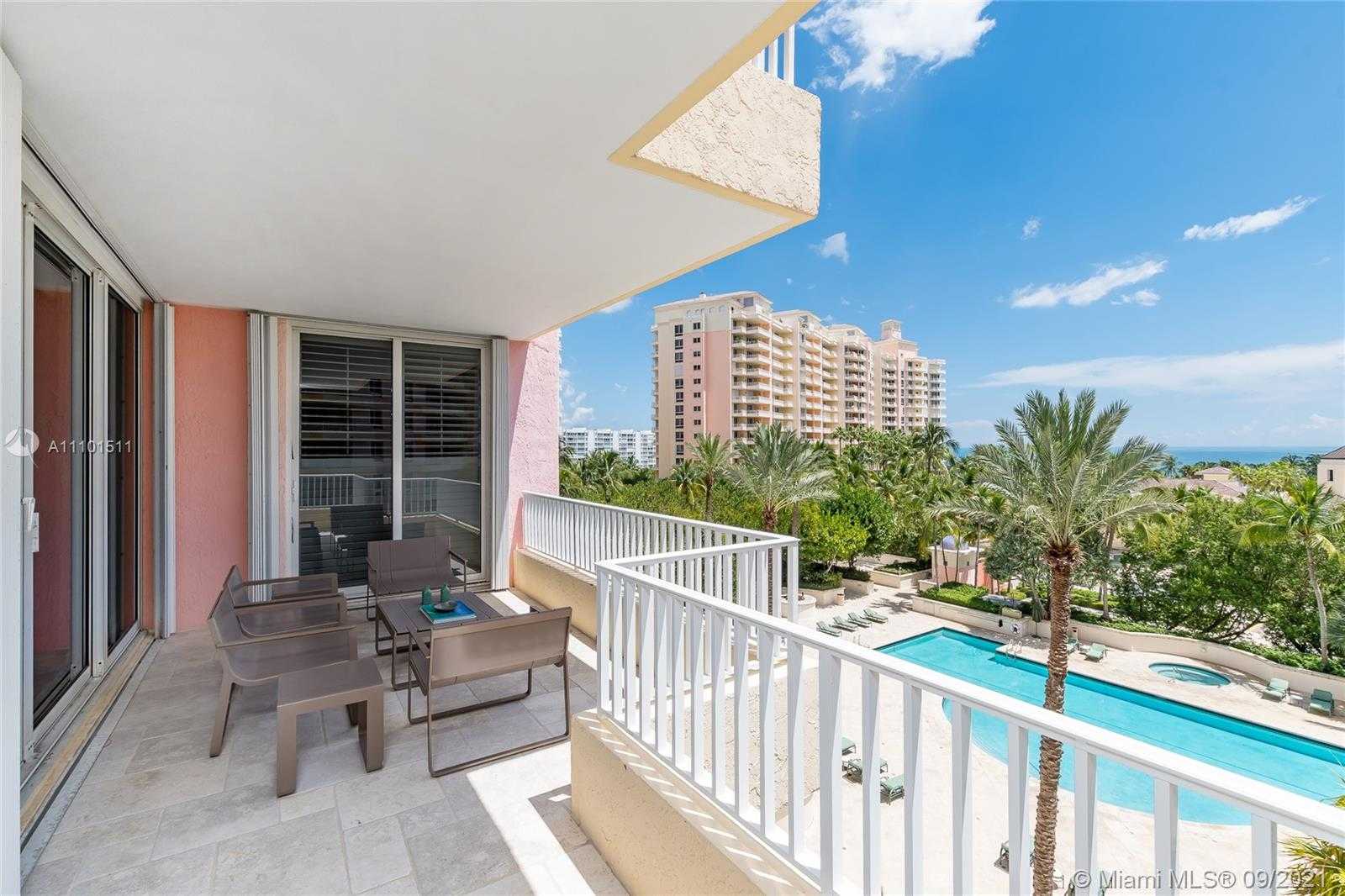 Small Image of 785 CRANDON BL #603, Key Biscayne Number 3