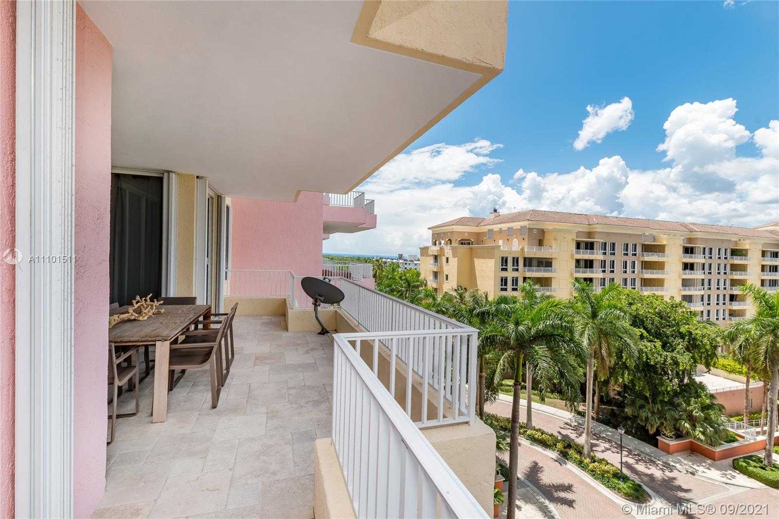 Small Image of 785 CRANDON BL #603, Key Biscayne Number 31
