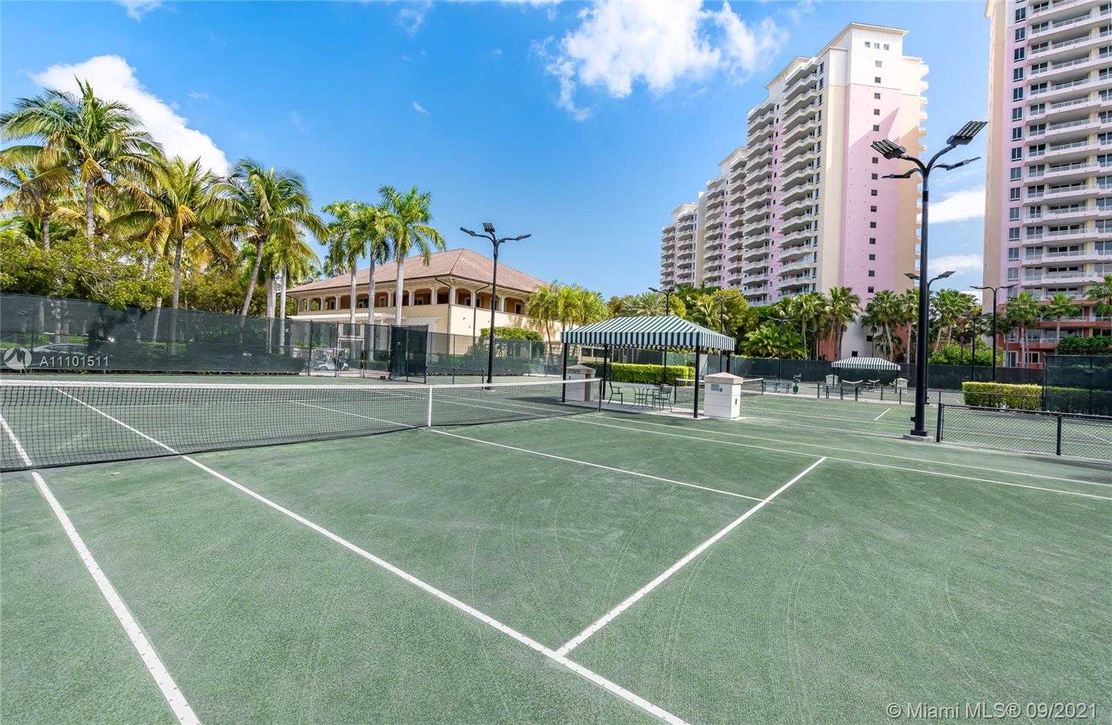 Small Image of 785 CRANDON BL #603, Key Biscayne Number 34