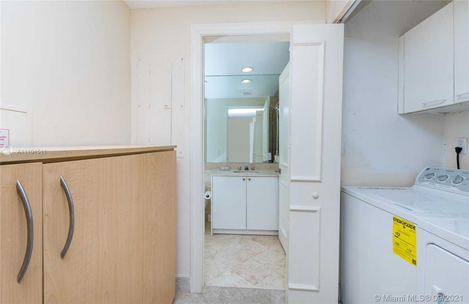 Small Image of 785 CRANDON BL #603, Key Biscayne Number 36