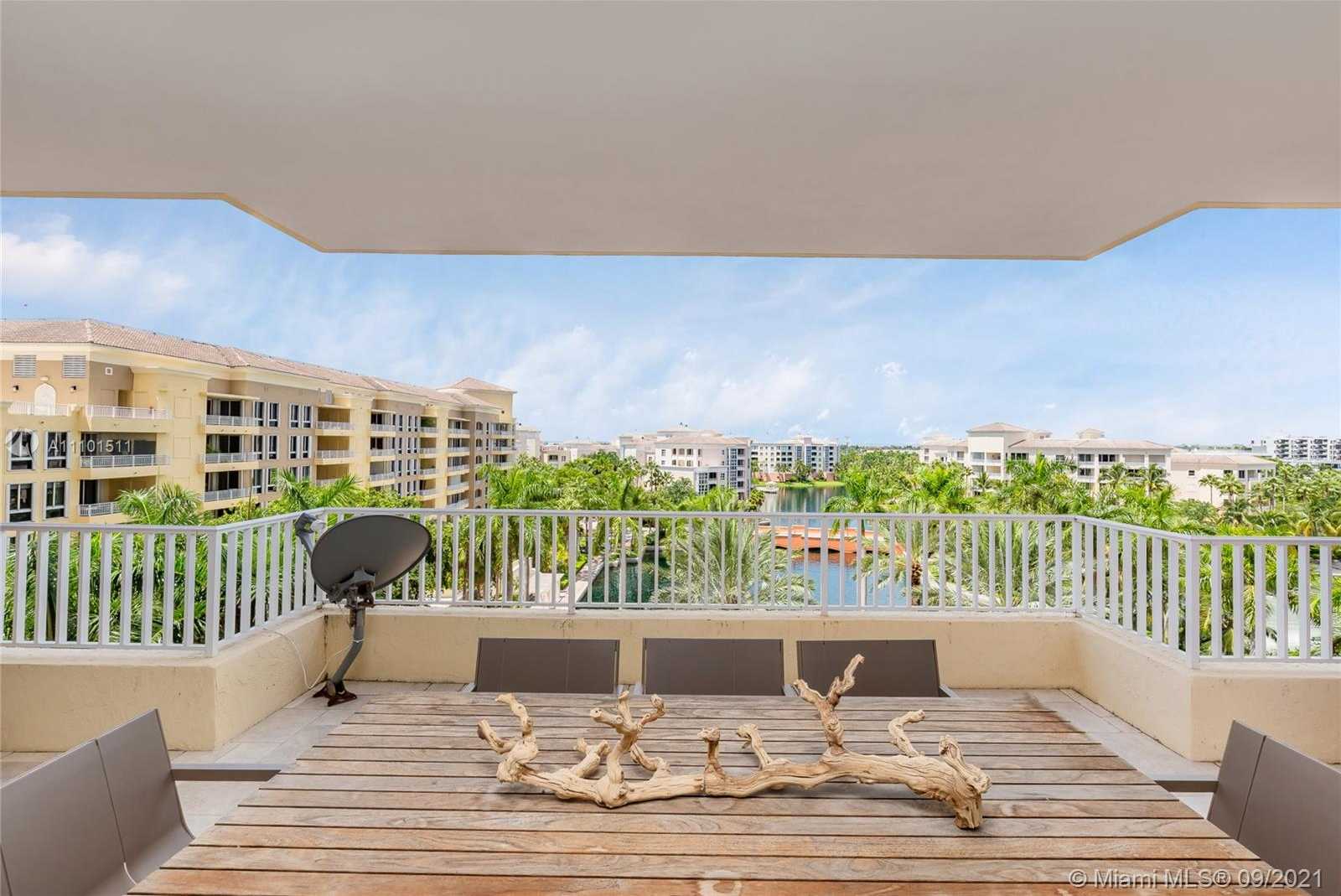 Small Image of 785 CRANDON BL #603, Key Biscayne Number 6