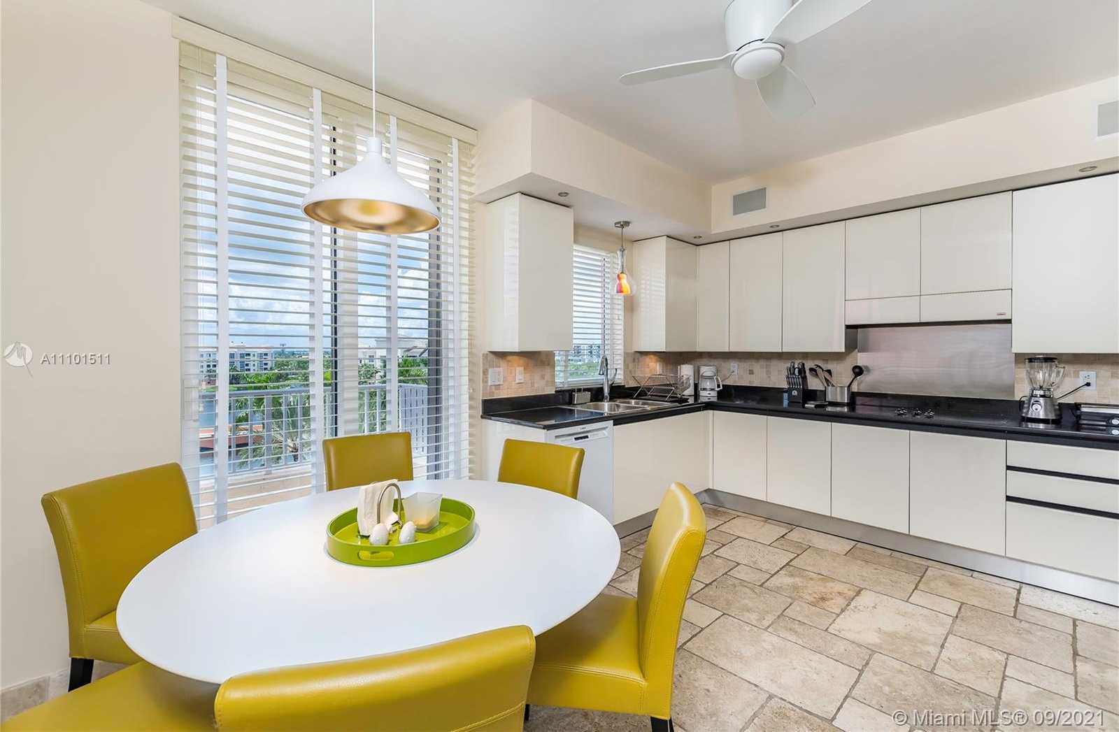 Small Image of 785 CRANDON BL #603, Key Biscayne Number 8