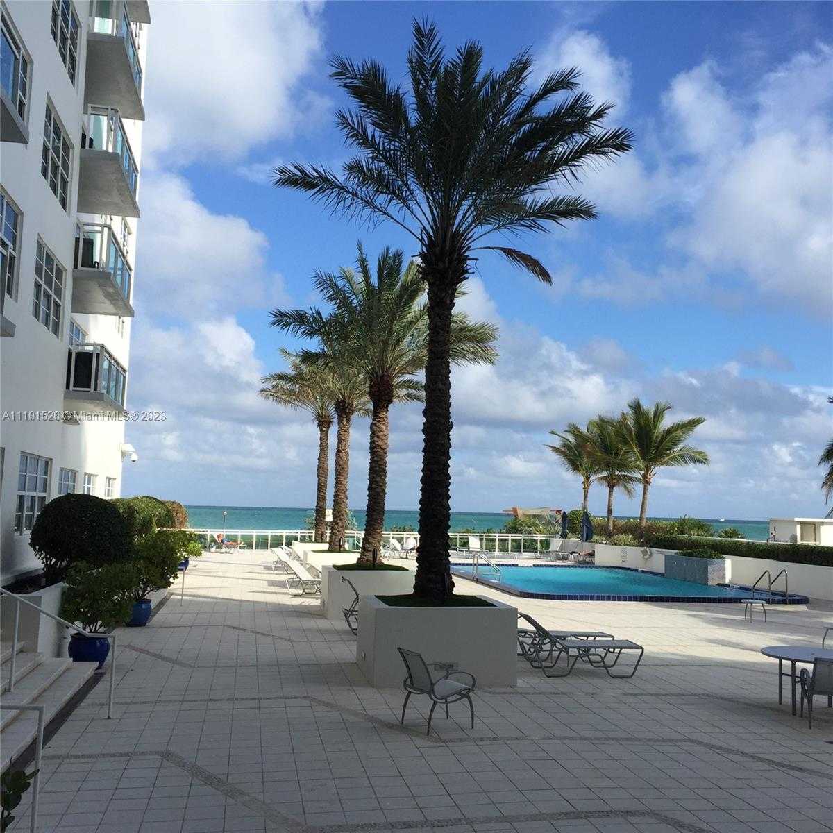 Small Image of 6917 COLLINS AVE #PH20, Miami Beach Number 2
