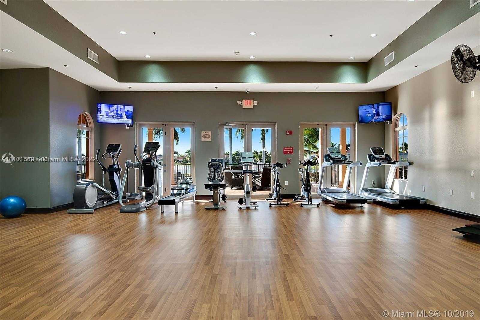 Small Image of 7833 SW 194th Terrace, Cutler Bay, FL 33157, USA Number 13