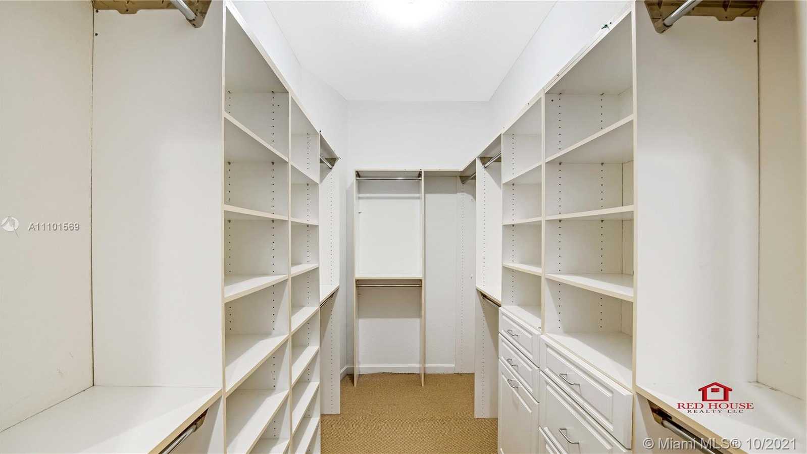 Small Image of 7833 SW 194th Terrace, Cutler Bay, FL 33157, USA Number 27