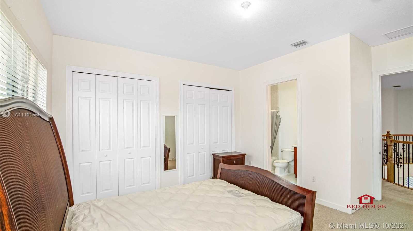 Small Image of 7833 SW 194th Terrace, Cutler Bay, FL 33157, USA Number 28