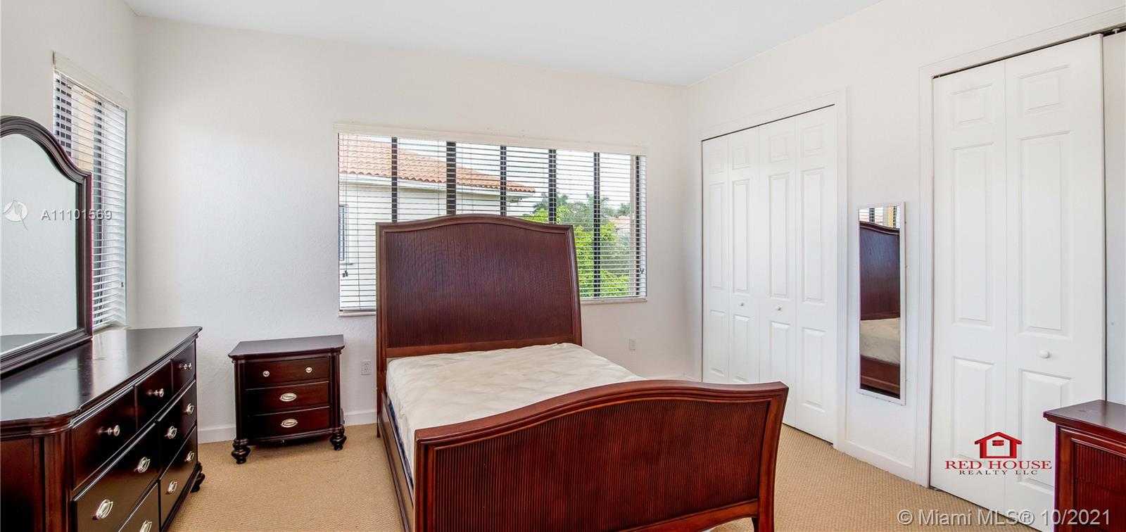 Small Image of 7833 SW 194th Terrace, Cutler Bay, FL 33157, USA Number 29