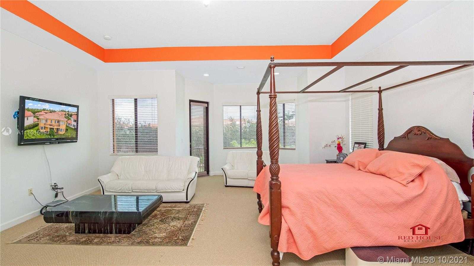 Small Image of 7833 SW 194th Terrace, Cutler Bay, FL 33157, USA Number 35