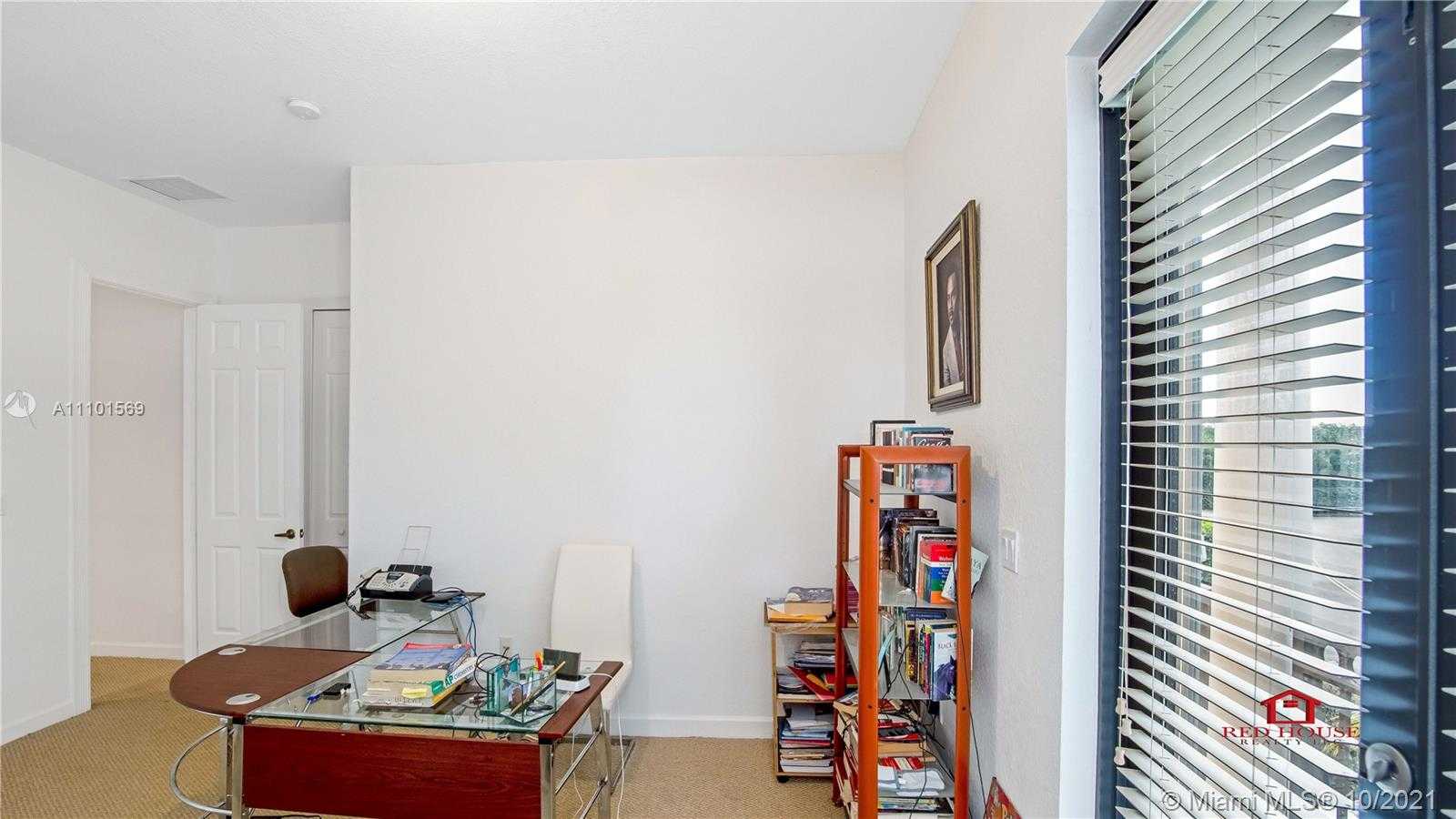Small Image of 7833 SW 194th Terrace, Cutler Bay, FL 33157, USA Number 37