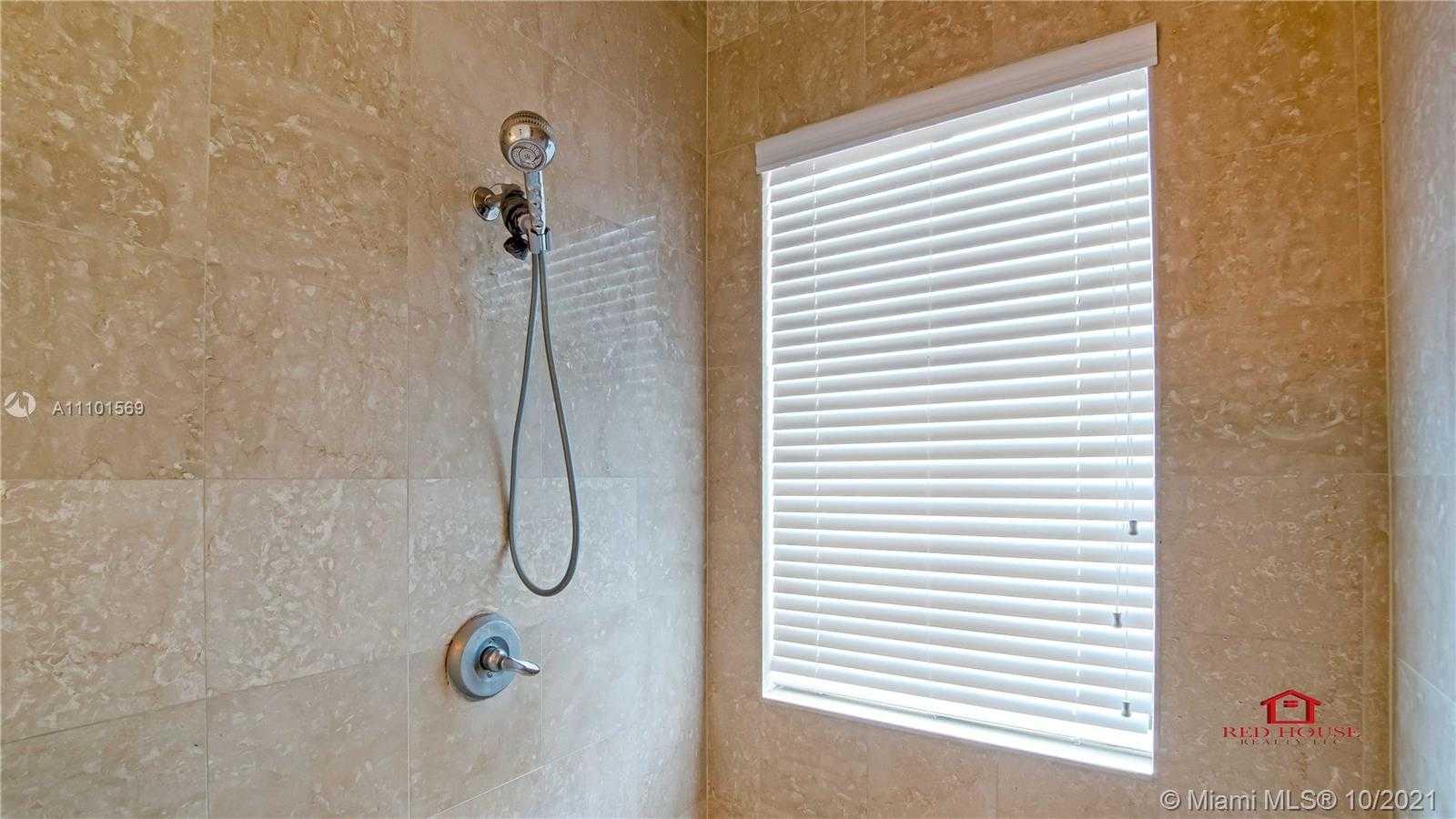 Small Image of 7833 SW 194th Terrace, Cutler Bay, FL 33157, USA Number 39