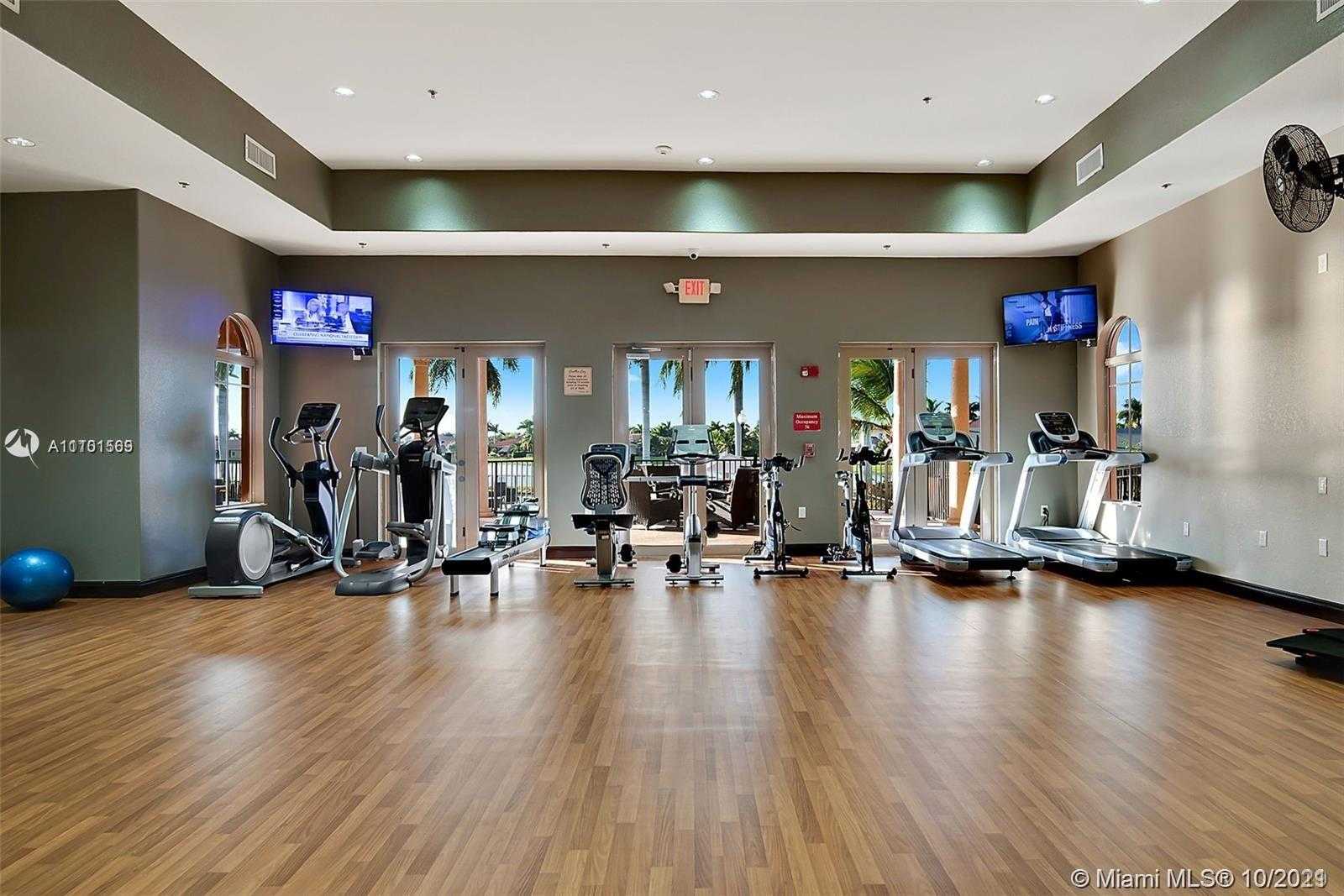 Small Image of 7833 SW 194th Terrace, Cutler Bay, FL 33157, USA Number 63