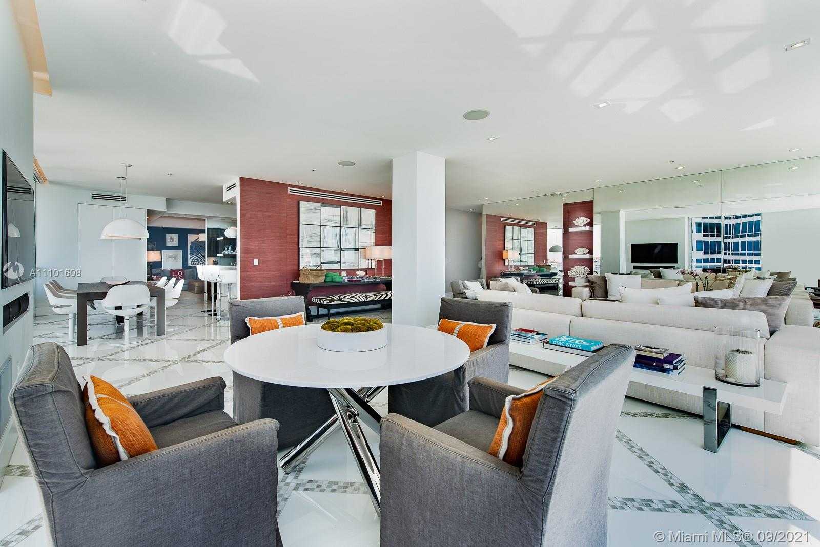 Small Image of 50 SOUTH POINTE DR #1502/03, Miami Beach Number 10