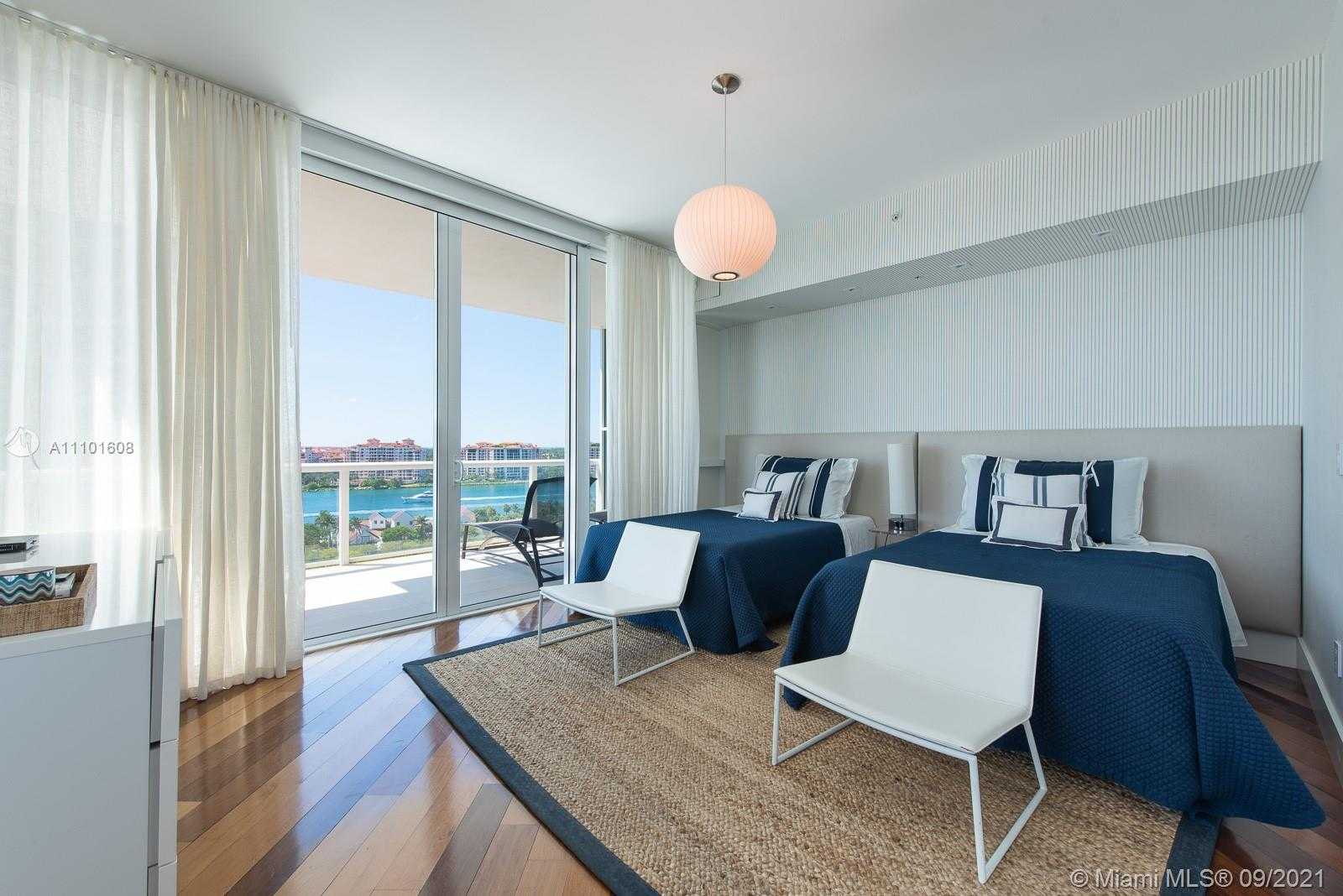 Small Image of 50 SOUTH POINTE DR #1502/03, Miami Beach Number 16
