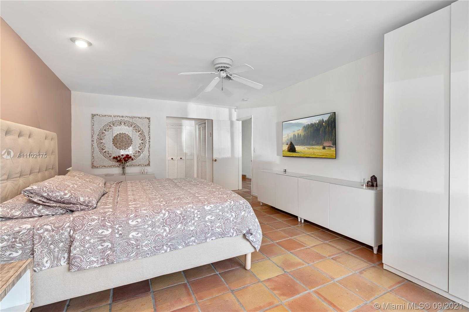 Small Image of 19950 NORTH EAST 24TH AVE #19950, Aventura Number 11
