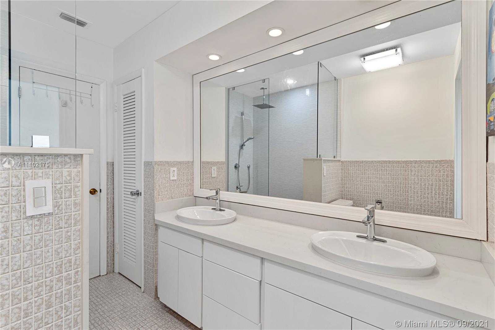 Small Image of 19950 NORTH EAST 24TH AVE #19950, Aventura Number 16