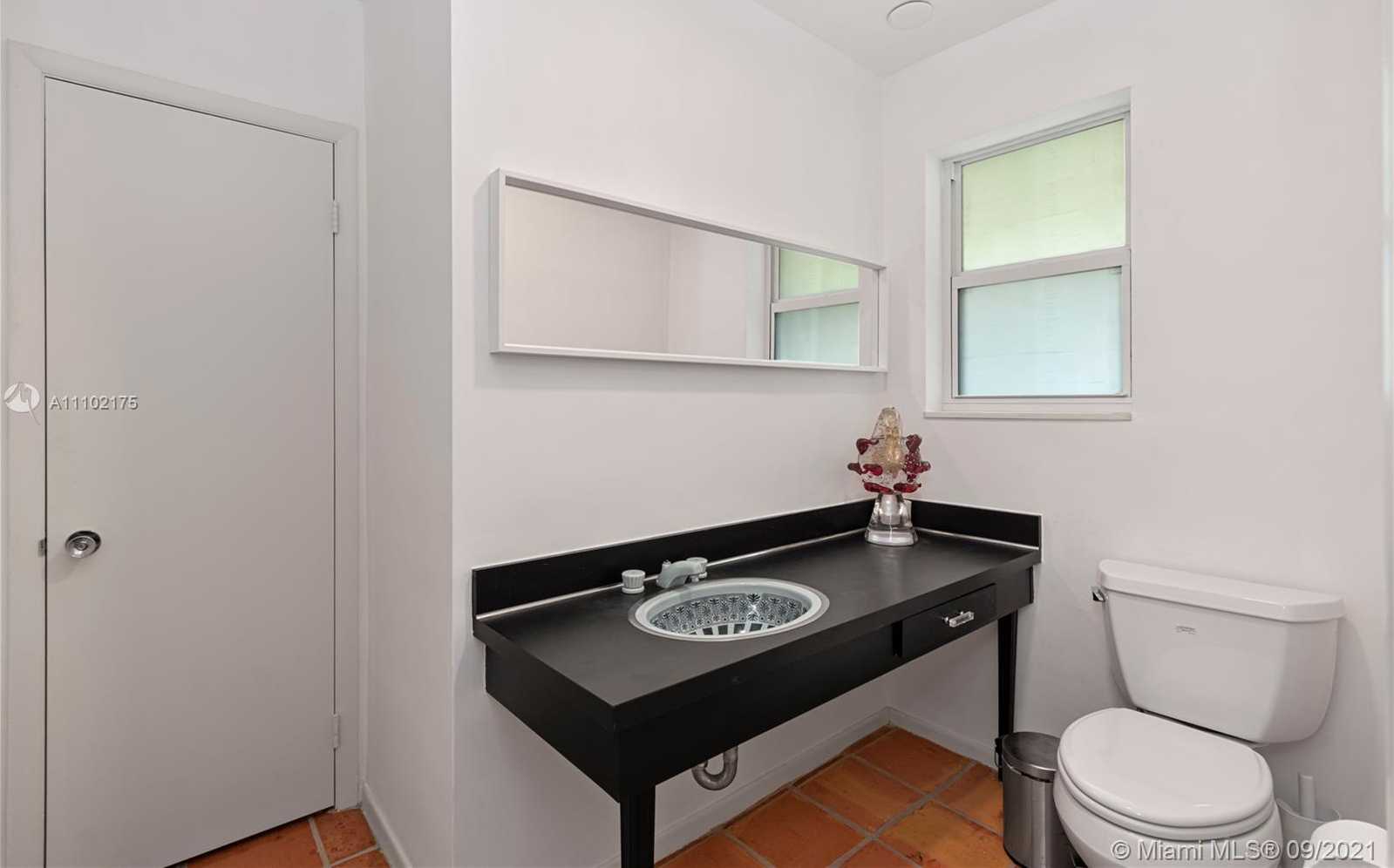 Small Image of 19950 NORTH EAST 24TH AVE #19950, Aventura Number 18