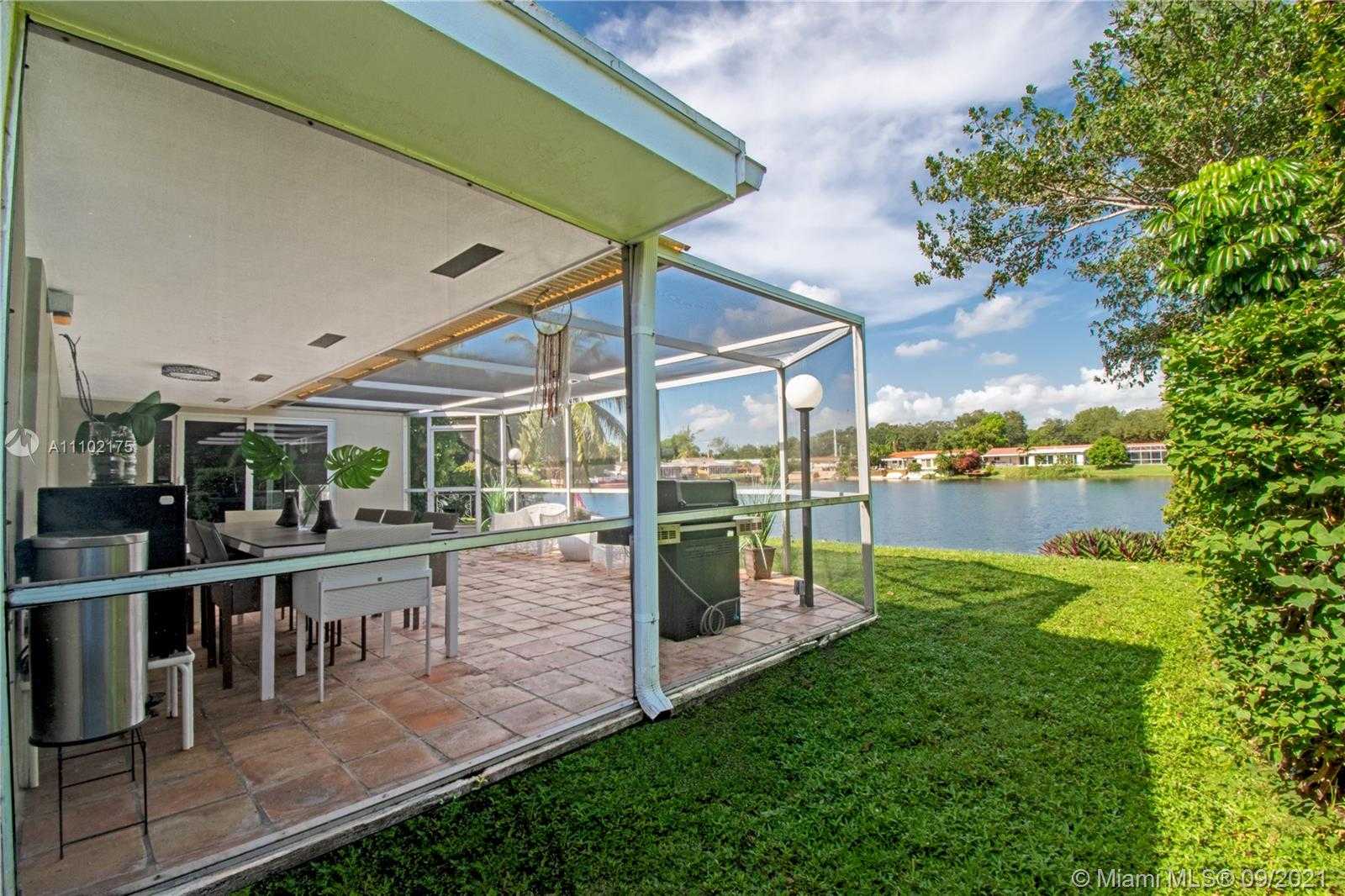 Small Image of 19950 NORTH EAST 24TH AVE #19950, Aventura Number 26