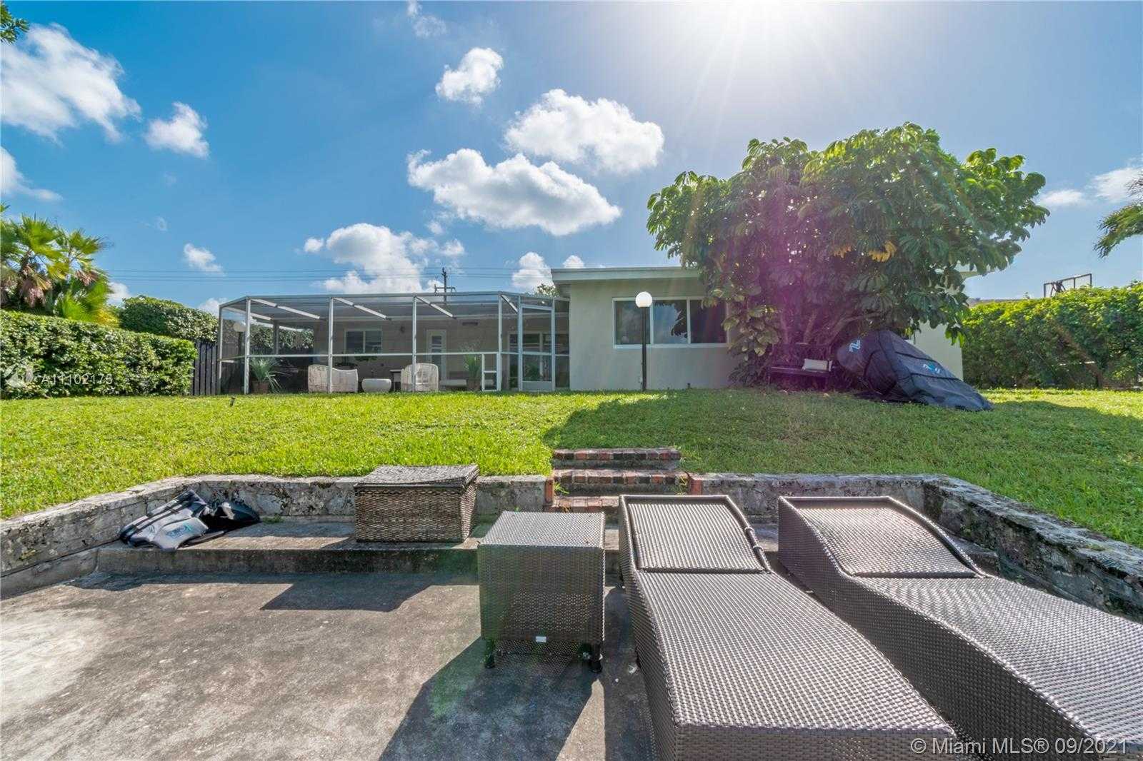 Small Image of 19950 NORTH EAST 24TH AVE #19950, Aventura Number 29