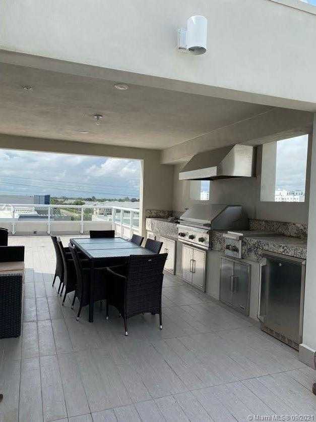 Small Image of 10360 NORTH WEST 64TH ST, Doral Number 11