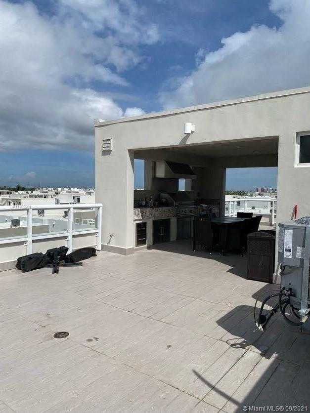 Small Image of 10360 NORTH WEST 64TH ST, Doral Number 12