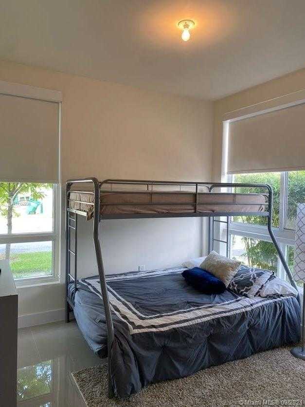 Small Image of 10360 NORTH WEST 64TH ST, Doral Number 18