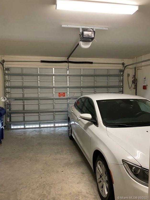 Small Image of 10360 NORTH WEST 64TH ST, Doral Number 21