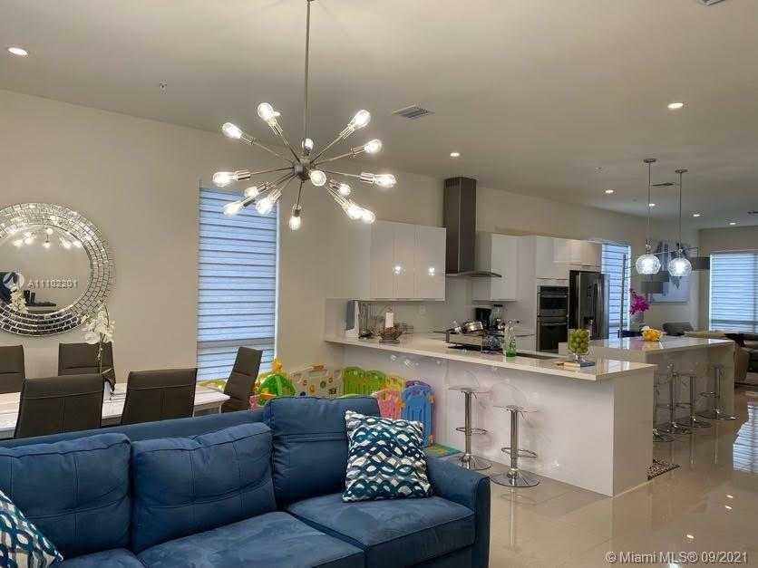 Small Image of 10360 NORTH WEST 64TH ST, Doral Number 5