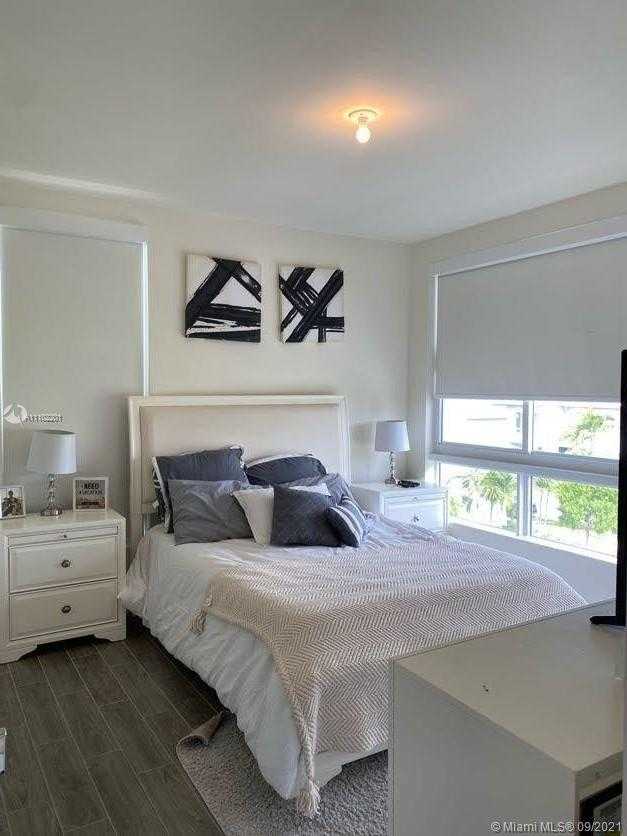 Small Image of 10360 NORTH WEST 64TH ST, Doral Number 9