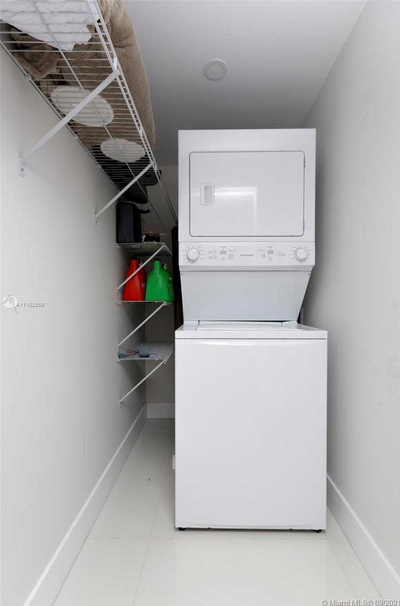 Small Image of 1808 SOUTH WEST 9TH ST #1-2, Fort Lauderdale Number 10