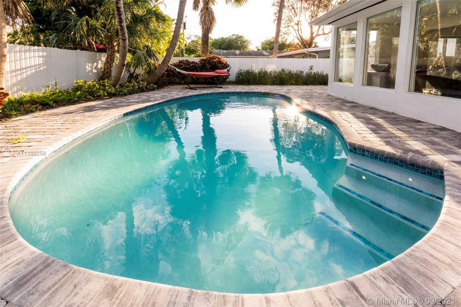Small Image of 1808 SOUTH WEST 9TH ST #1-2, Fort Lauderdale Number 27