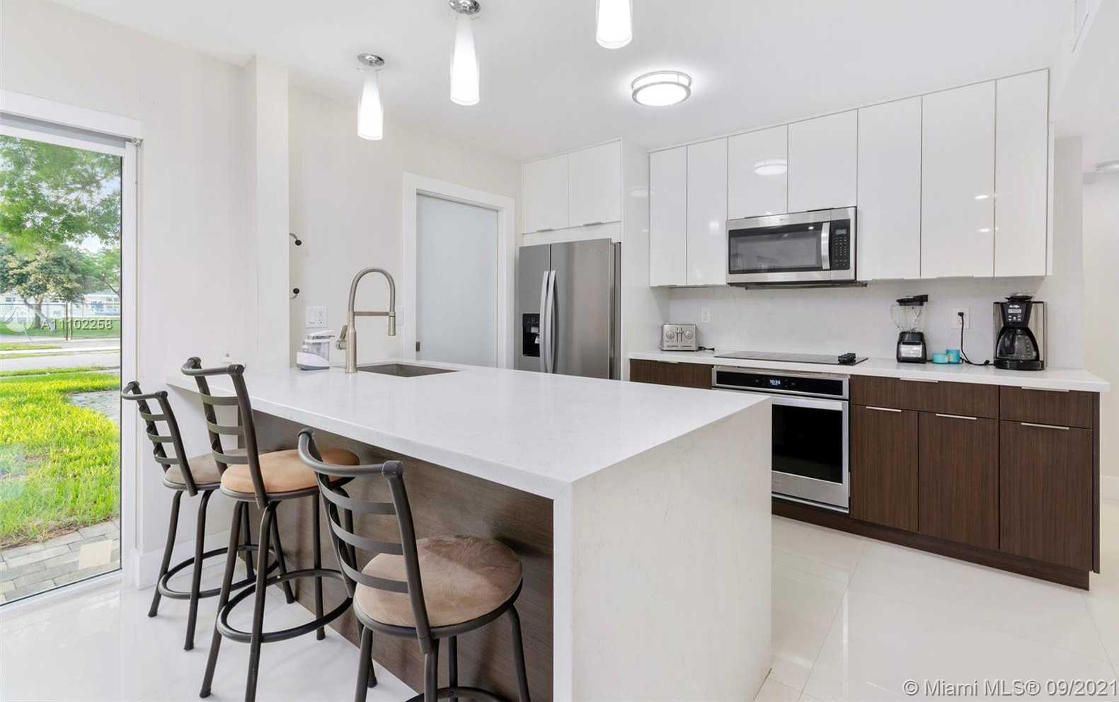 Small Image of 1808 SOUTH WEST 9TH ST #1-2, Fort Lauderdale Number 5