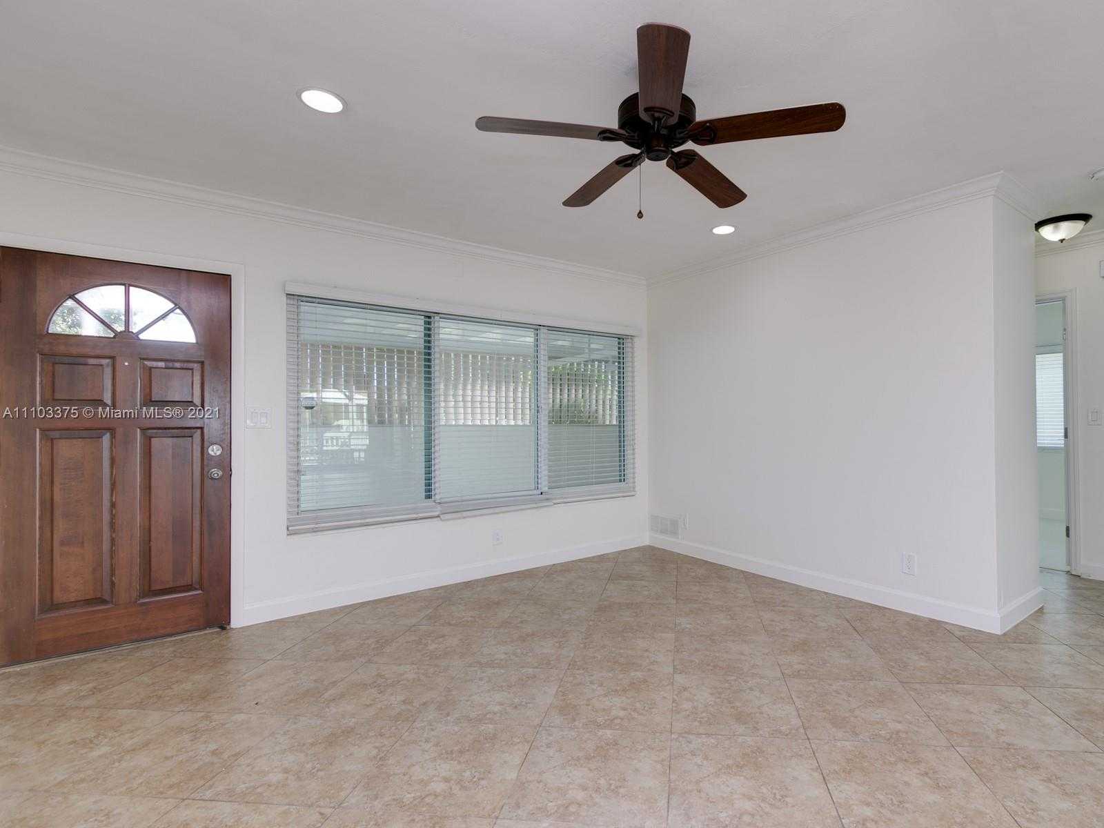Small Image of 923 NAUTILUS ISLE, Dania Beach Number 18