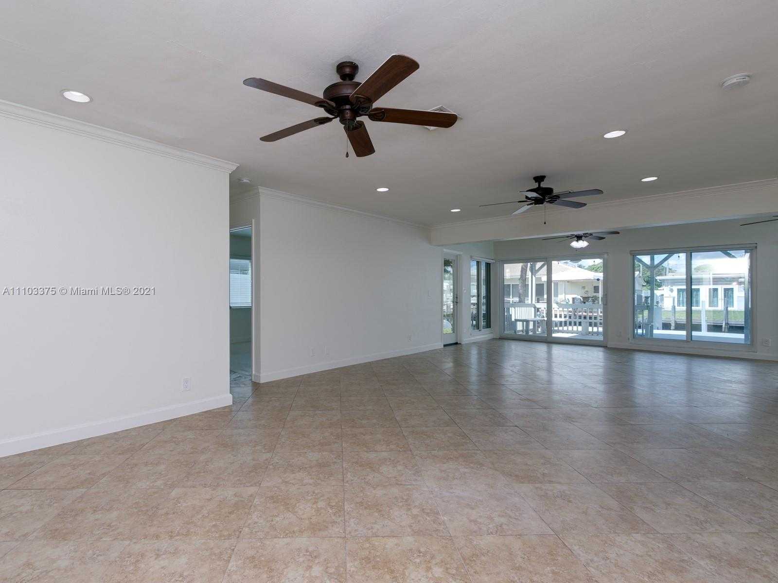 Small Image of 923 NAUTILUS ISLE, Dania Beach Number 22