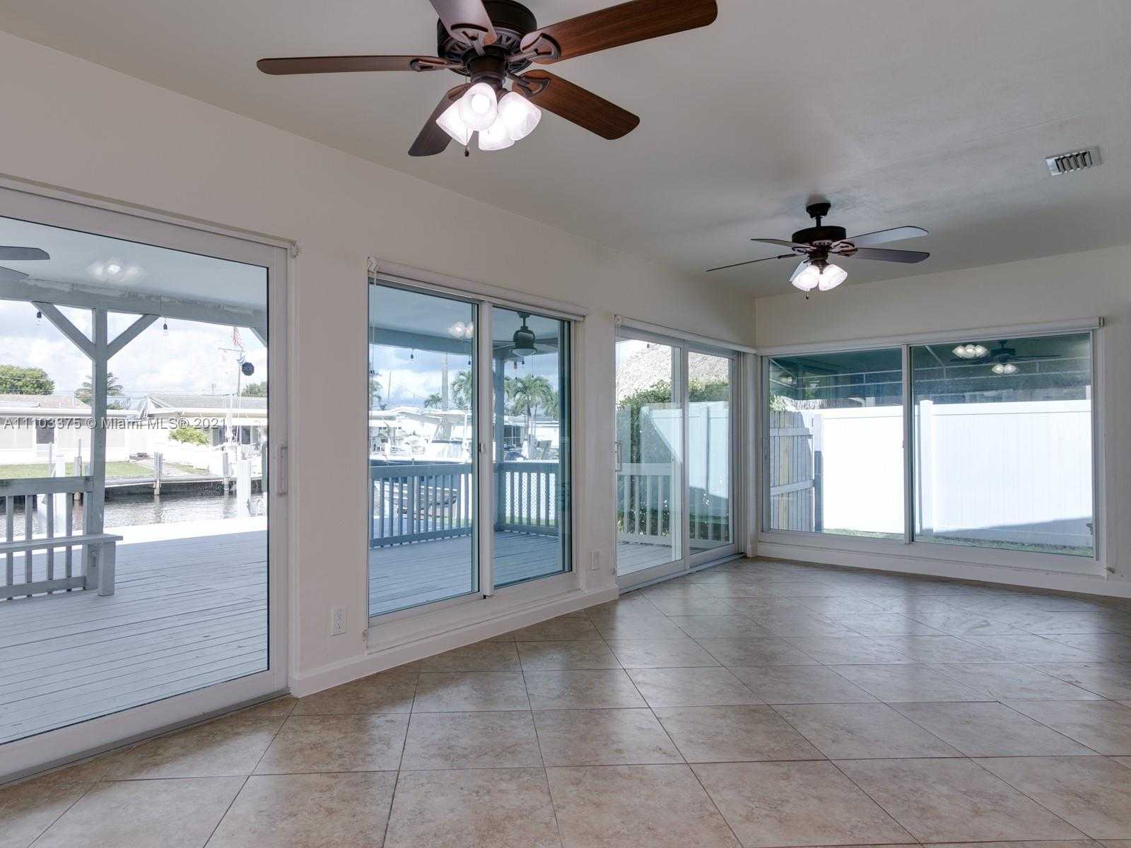 Small Image of 923 NAUTILUS ISLE, Dania Beach Number 25