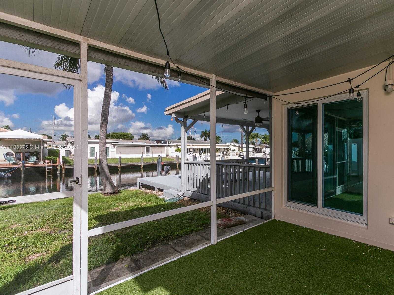 Small Image of 923 NAUTILUS ISLE, Dania Beach Number 5