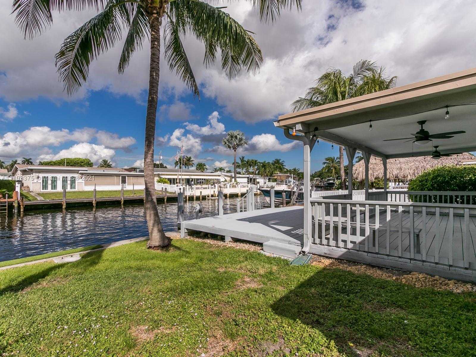Small Image of 923 NAUTILUS ISLE, Dania Beach Number 6