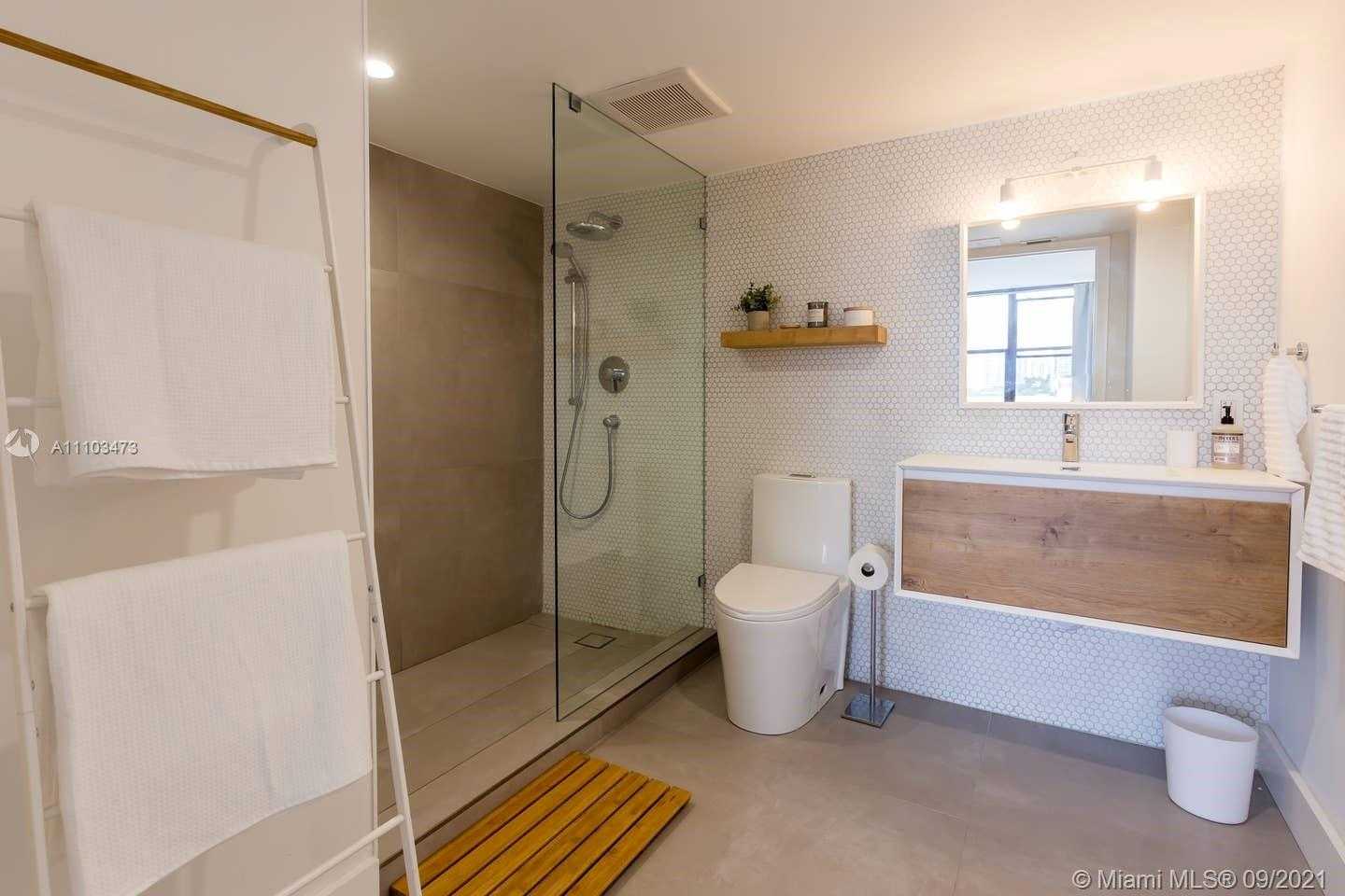 Small Image of 17600 NORTH BAY RD #N403, Sunny Isles Beach Number 10
