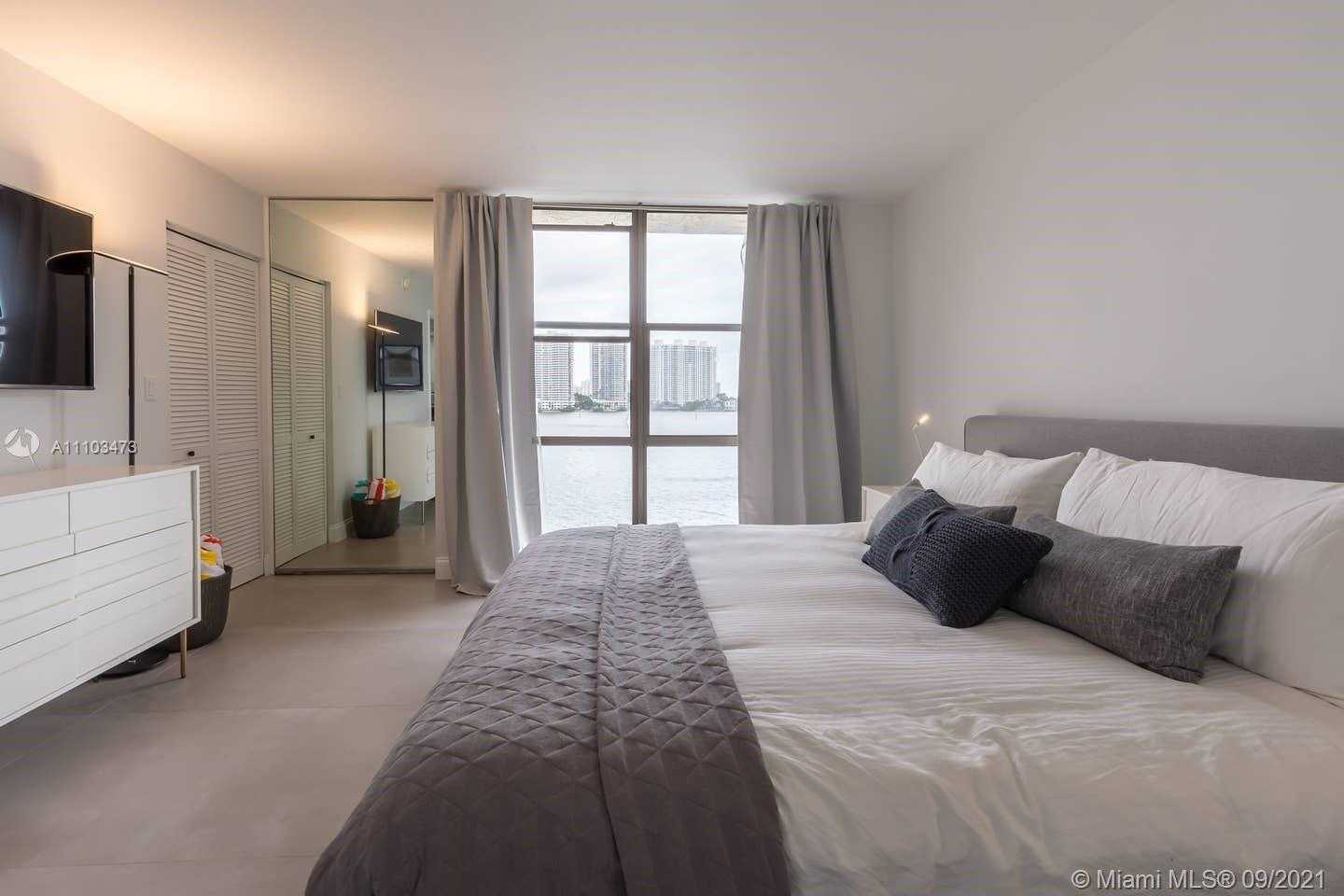 Small Image of 17600 NORTH BAY RD #N403, Sunny Isles Beach Number 6
