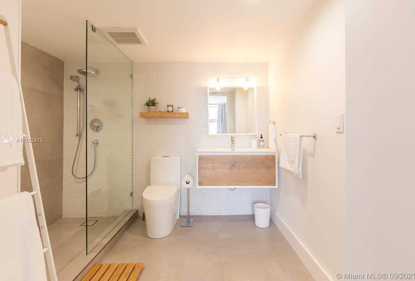 Small Image of 17600 NORTH BAY RD #N403, Sunny Isles Beach Number 9