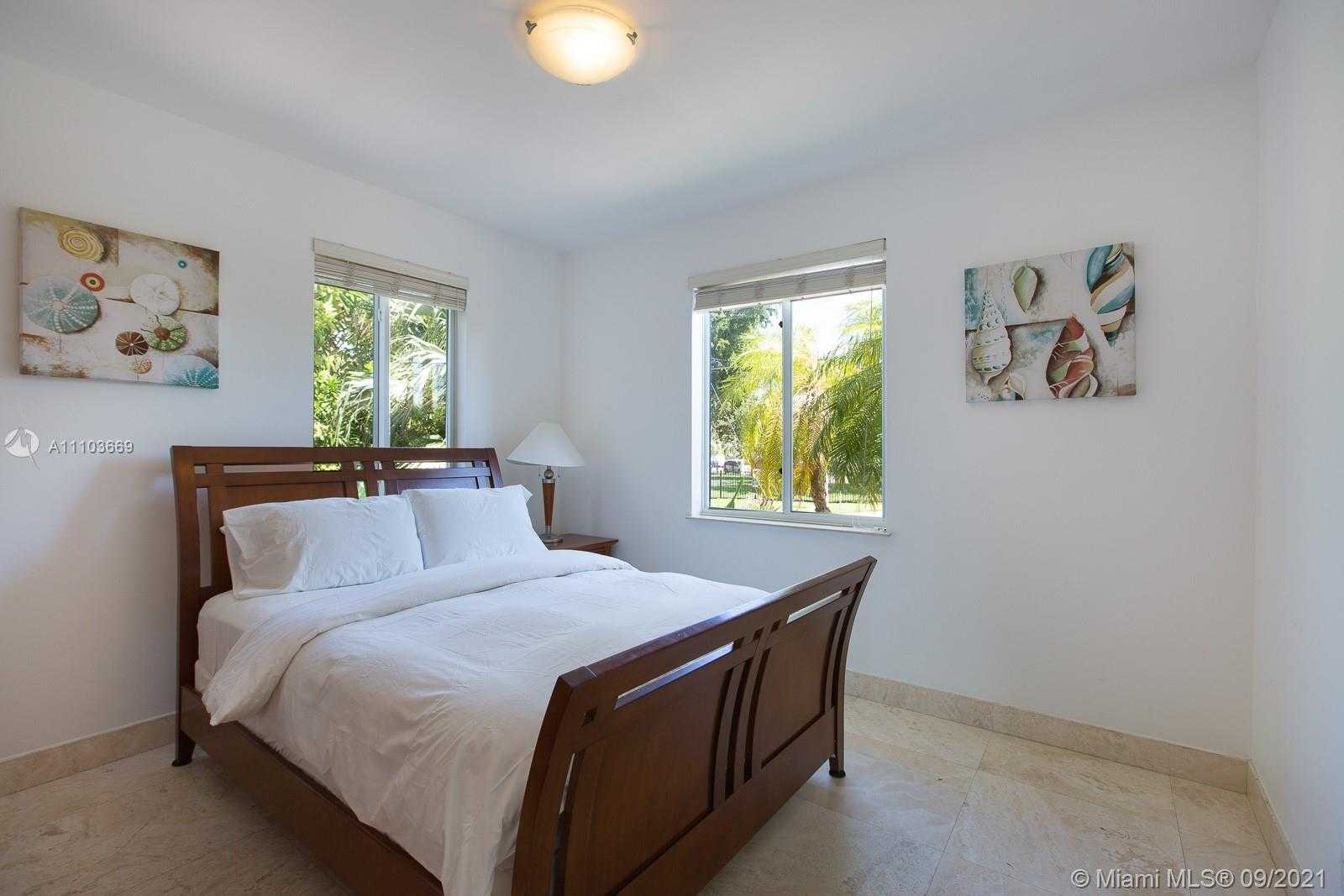Small Image of 8340 HAWTHORNE AVE, Miami Beach Number 22
