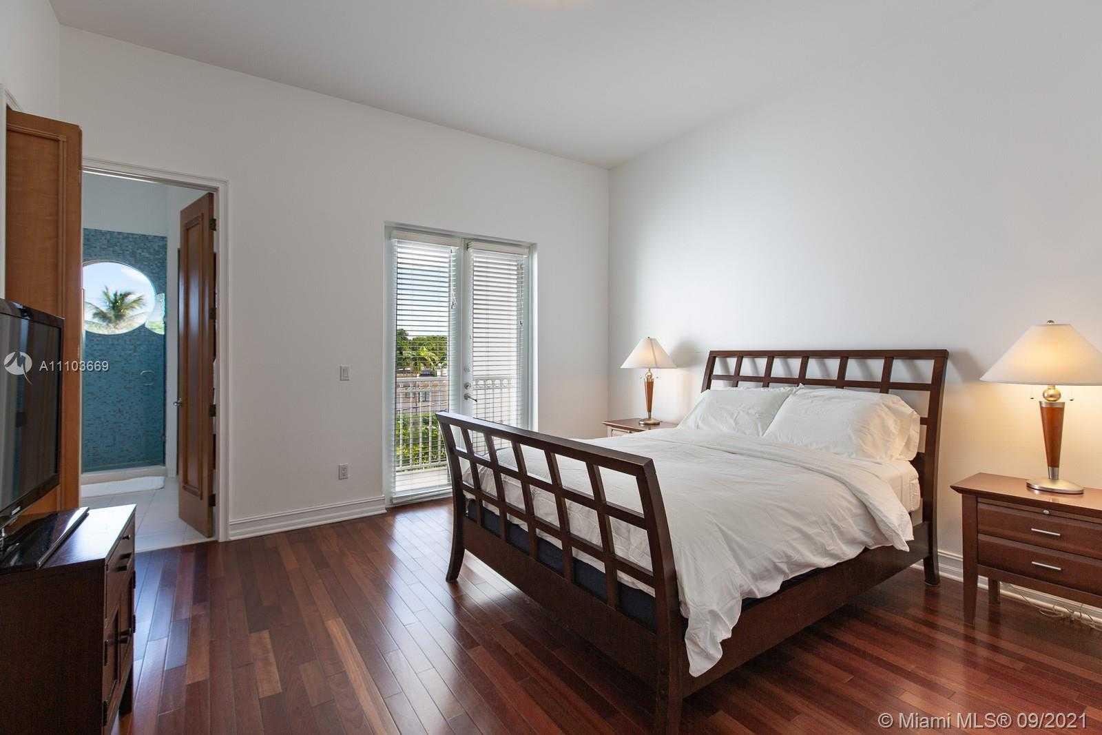Small Image of 8340 HAWTHORNE AVE, Miami Beach Number 25