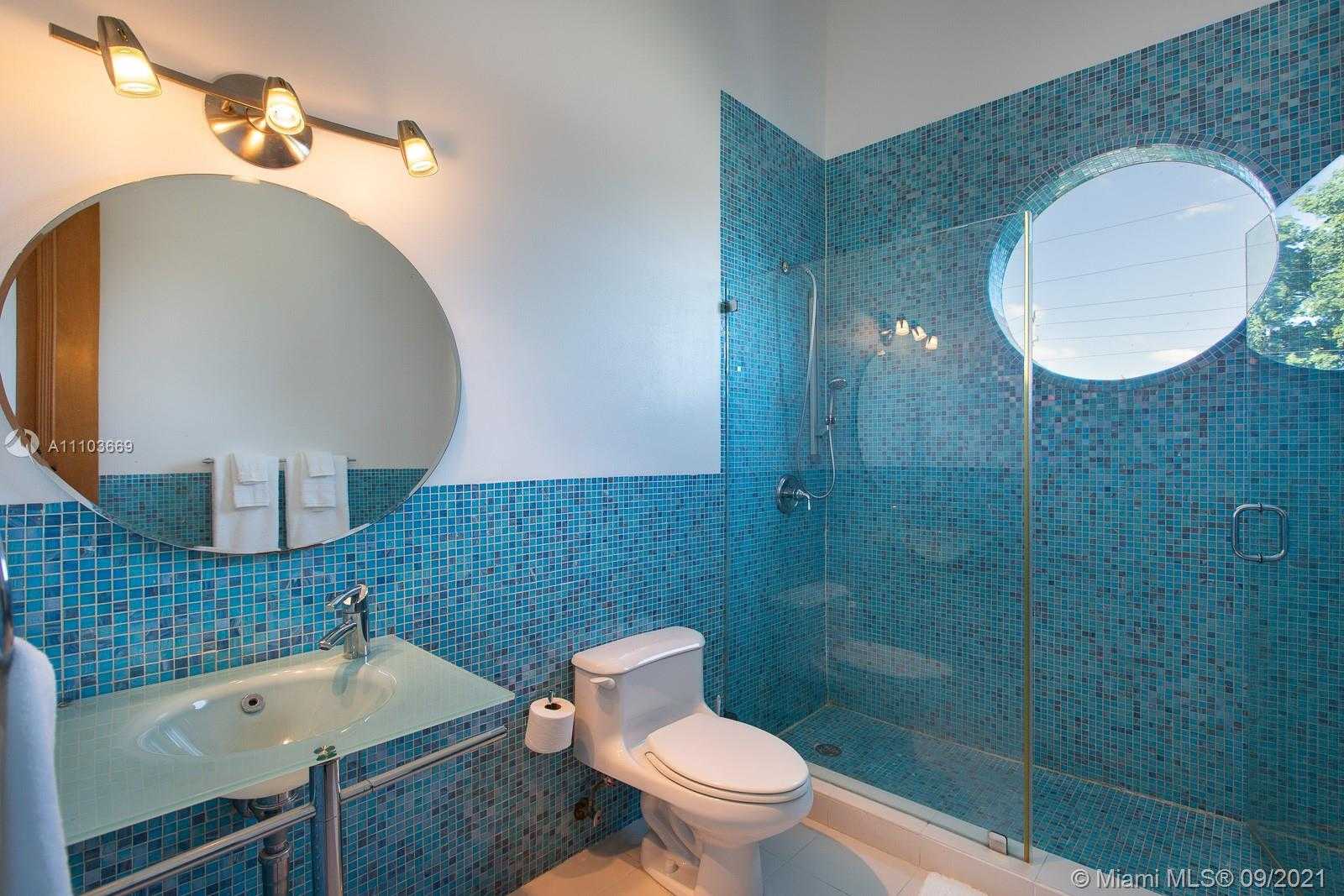 Small Image of 8340 HAWTHORNE AVE, Miami Beach Number 27