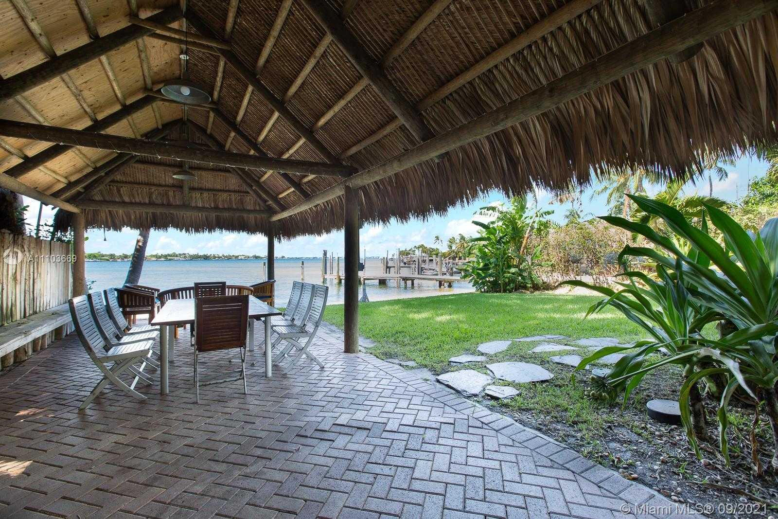 Small Image of 8340 HAWTHORNE AVE, Miami Beach Number 34