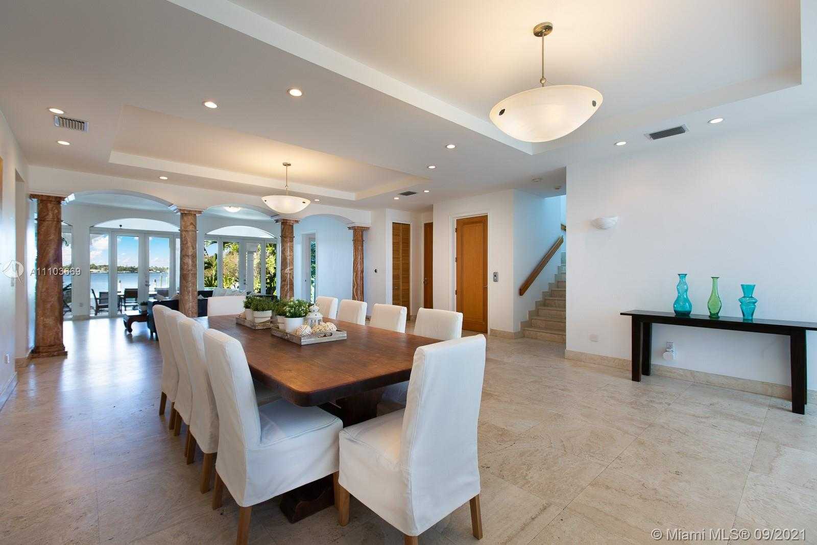 Small Image of 8340 HAWTHORNE AVE, Miami Beach Number 6