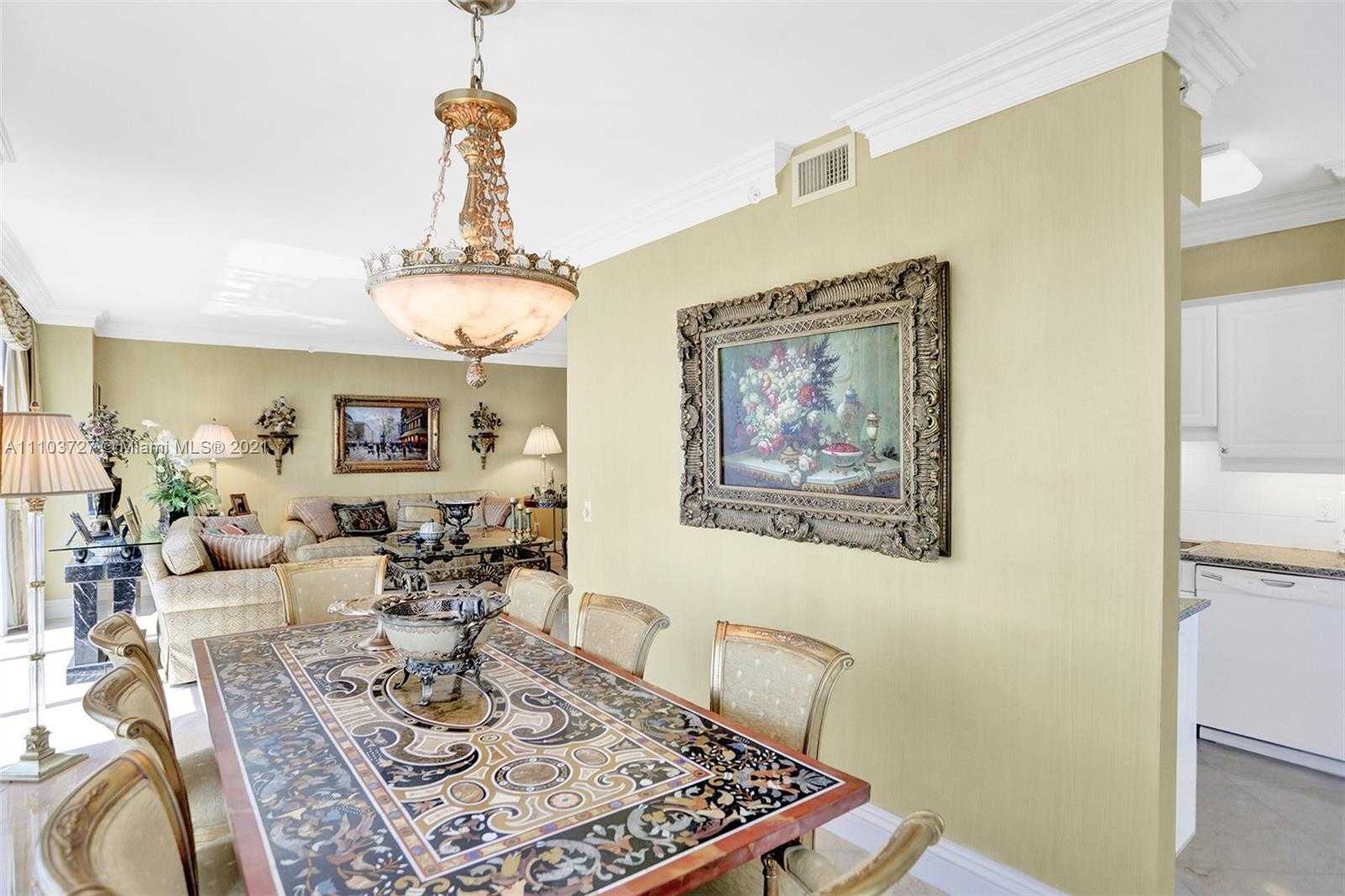 Small Image of 4775 COLLINS AVE #2403, Miami Beach Number 30