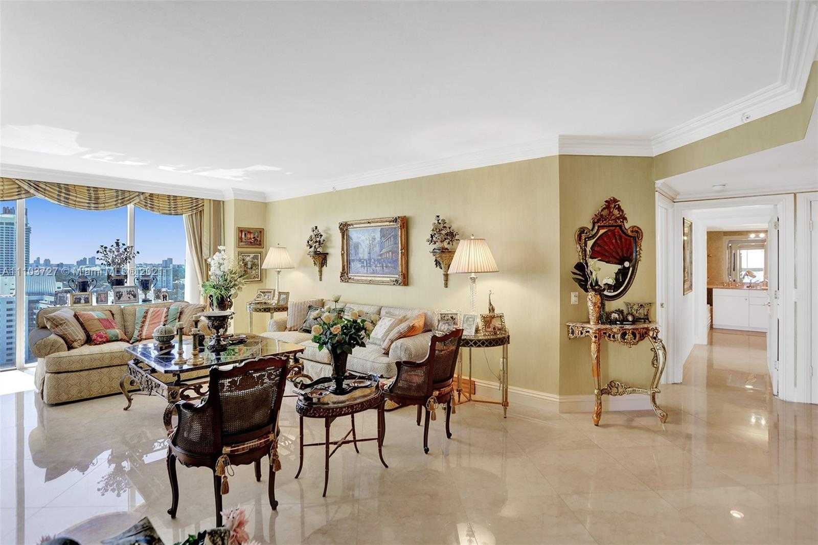 Small Image of 4775 COLLINS AVE #2403, Miami Beach Number 32