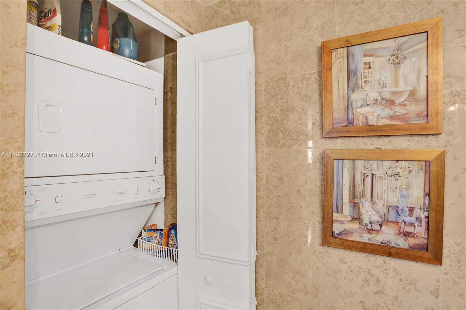 Small Image of 4775 COLLINS AVE #2403, Miami Beach Number 50
