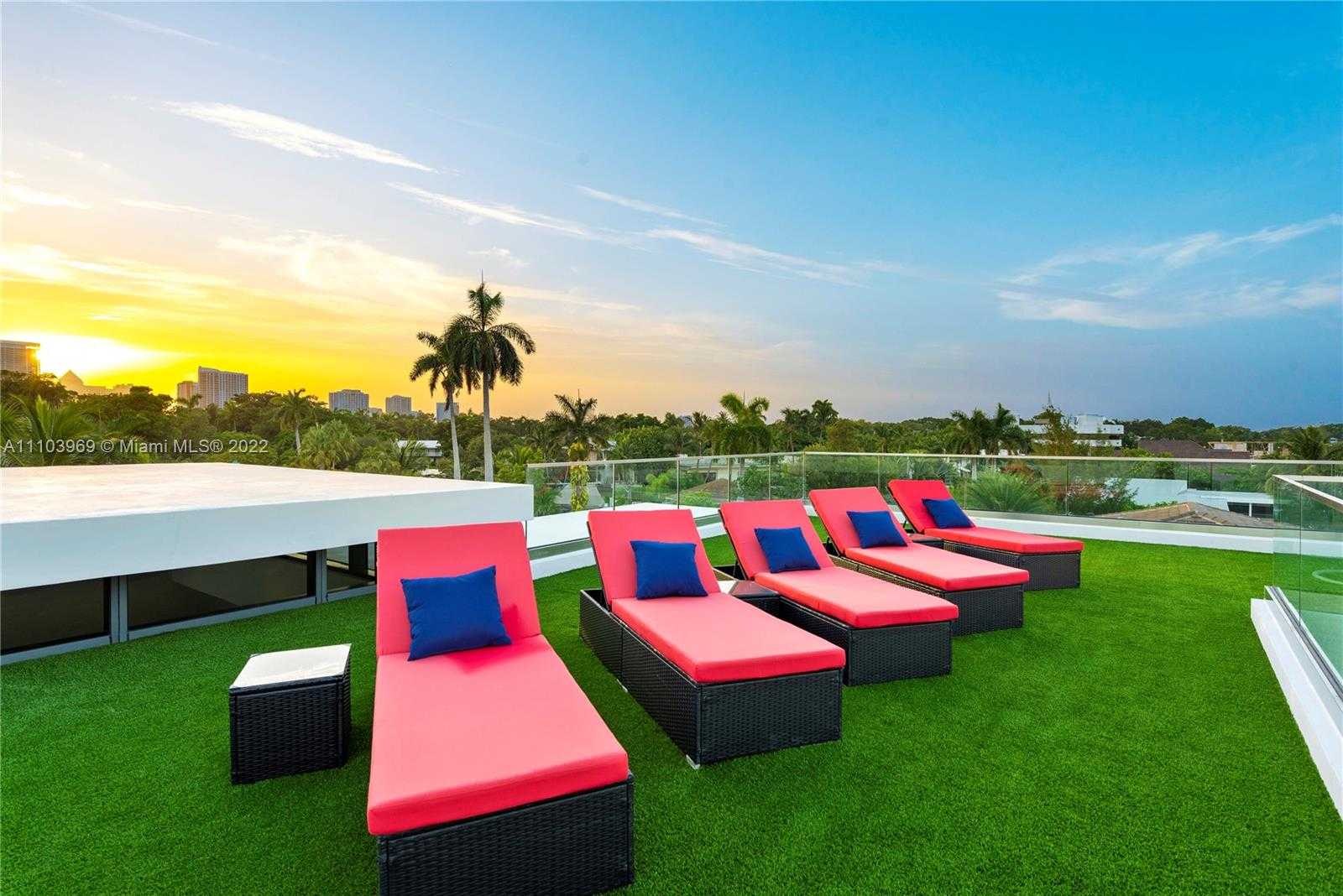 Small Image of 440 MOLA AVE, Fort Lauderdale Number 11